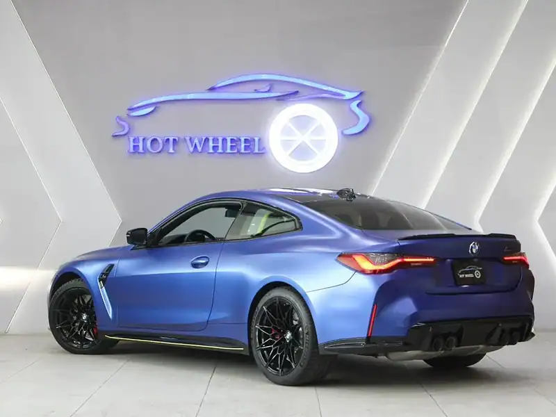 2022 BMW M4 Competition 3.0-liter twin-turbocharged V6 Competition Blue