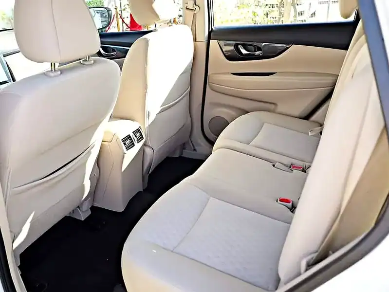 2021 Nissan X-Trail SE 4 Cylinders Engine Petrol White Black SUV GCC