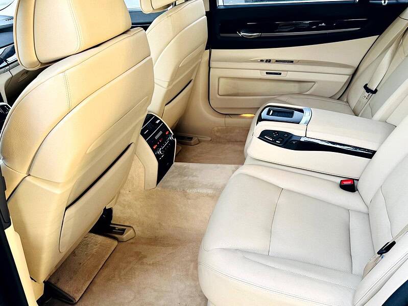 2010 BMW ActiveHybrid 7 twin-turbo V8 Engine Petrol Black Beige Sedan