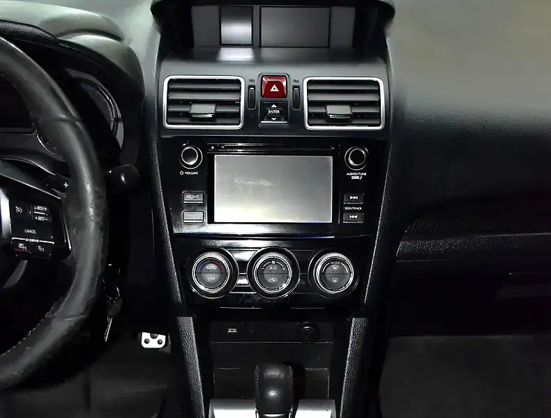 2017 Subaru WRX WRX 4 Cylinders Engine Silver Black Sedan GCC Spec