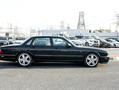 2001 Jaguar XJ R 8 Cylinders Engine Petrol Green Beige Sedan