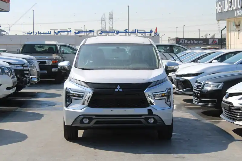 2024 Mitsubishi Xpander Other 4 Cylinder Engine White Black Crossover