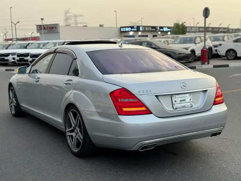 2012 Mercedes-Benz S-Class S 600L 12 Cylinder Engine Silver Black Sedan