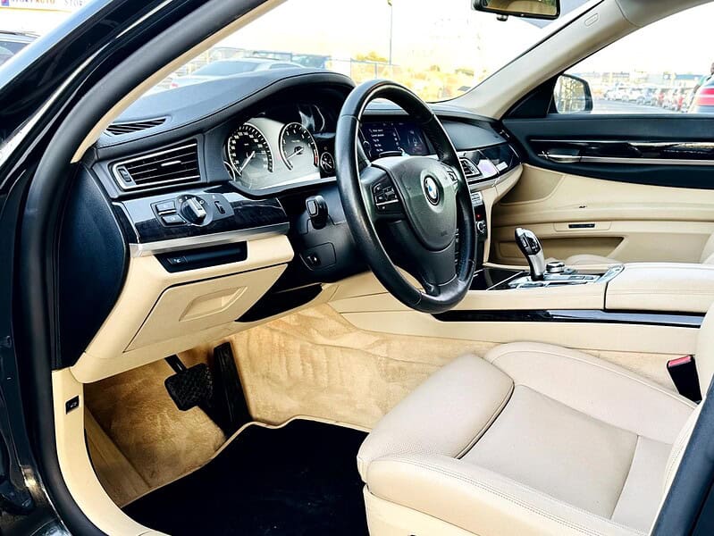 2010 BMW ActiveHybrid 7 twin-turbo V8 Engine Petrol Black Beige Sedan