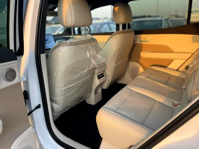 2025 Toyota bZ3 Other ELECTRIC White Beige Crossover Automatic