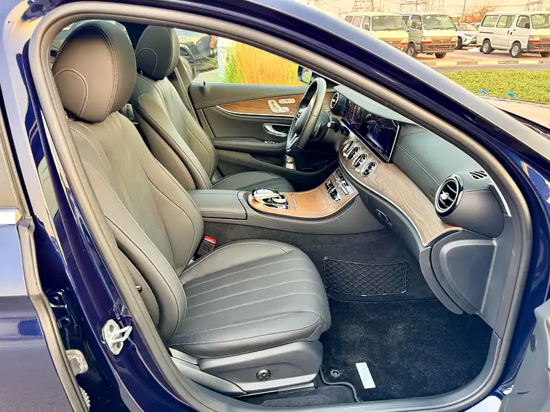 2020 Mercedes-Benz E-Class E450 4Matic 6 Cylinder Engine Blue Black Sedan