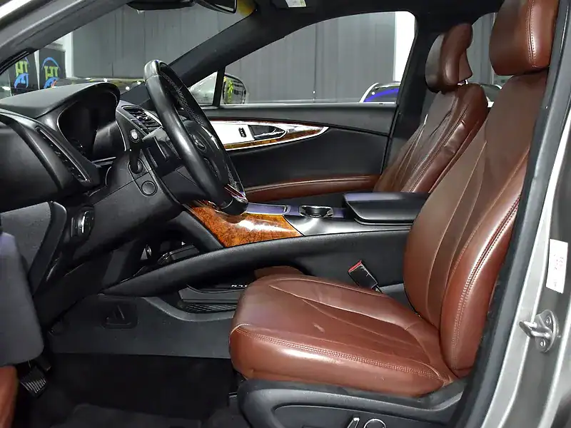 2016 Lincoln MKX Luxury 6 Cylinders Engine Petrol Beige Brown SUV GCC Spec