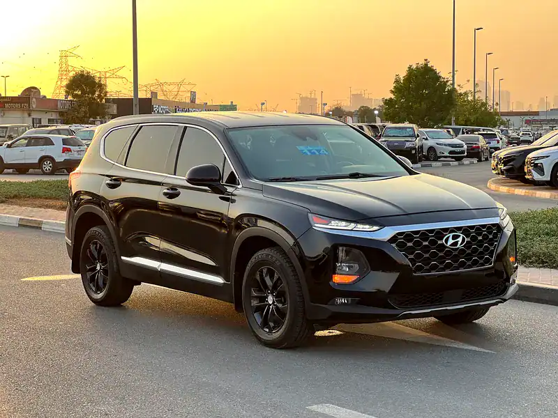 2020 Hyundai Santa Fe SE 4 Cylinders Engine Petrol Black Brown SUV