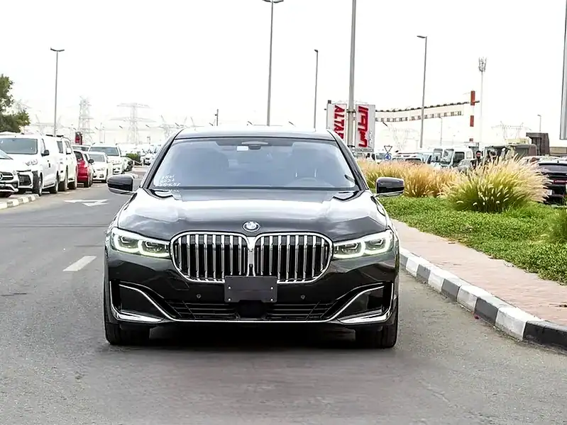 2022 BMW 7-Series 750i 8 Cylinders Engine Petrol Black Sedan