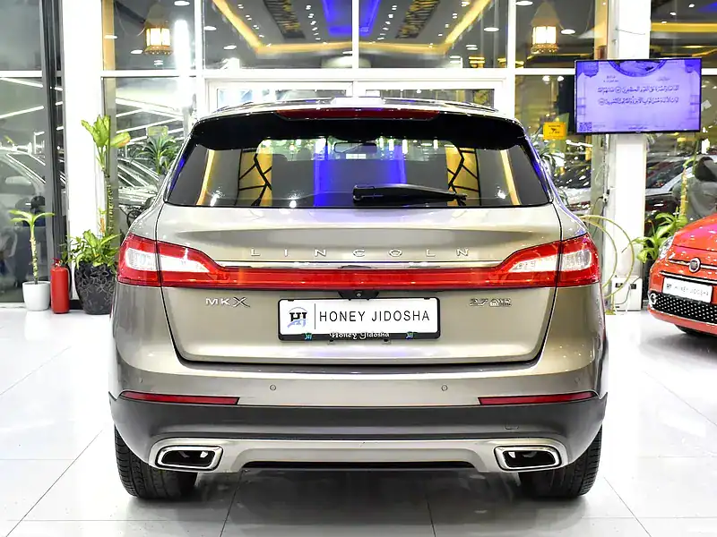 2016 Lincoln MKX Luxury 6 Cylinders Engine Petrol Beige Brown SUV GCC Spec