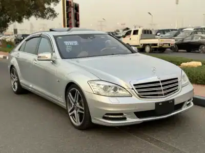 2012 Mercedes-Benz S-Class S 600L 12 Cylinder Engine Silver Black Sedan