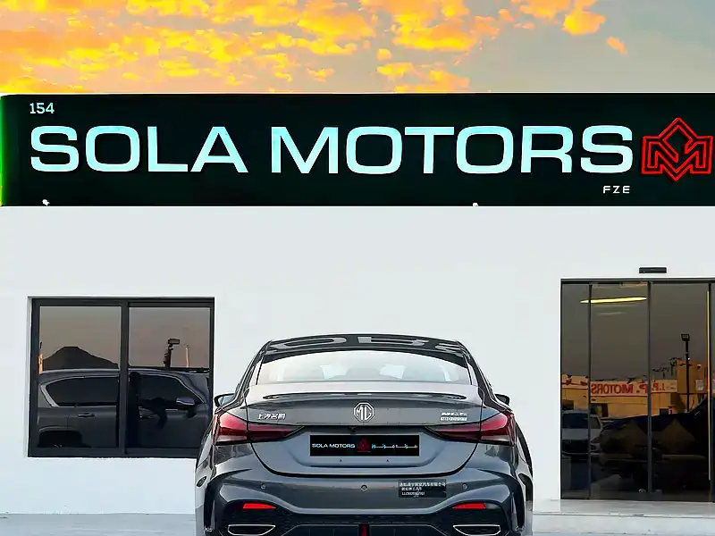 2025 MG5 GLOBAL LUXURY EDITION 1.5L A/T PTR 4 Cylinders Grey Black Sedan