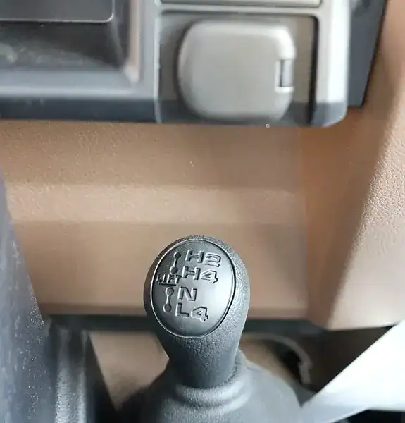 2025 Toyota Land Cruiser 79 series LX 4.0L V6 Cylinder Engine Beige