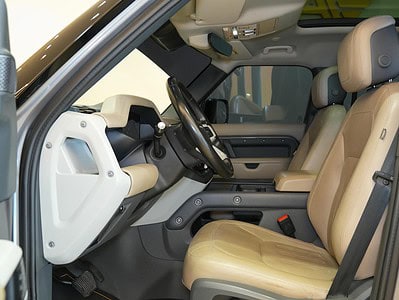 2022 Land Rover Defender HSE 3.0L turbocharged V6 Grey Tan SUV