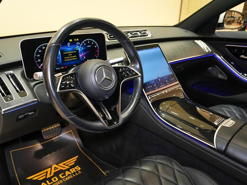 2021 Mercedes Benz S580 4.0 litre V8 Engine White Black Sedan