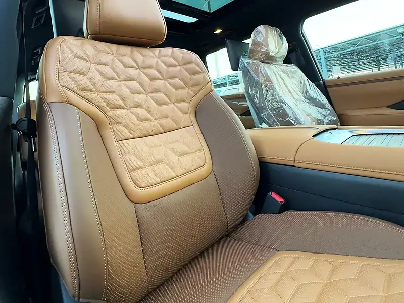 2025 NISSAN PATROL PLATINUM 3.5 TWIN TURBO V6 Engine Black Beige SUV