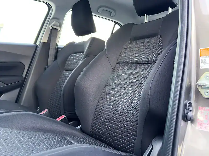 2026 Suzuki Swift GLX 1.2L CVT AT 3 Cylinders Engine White Black Hatchback