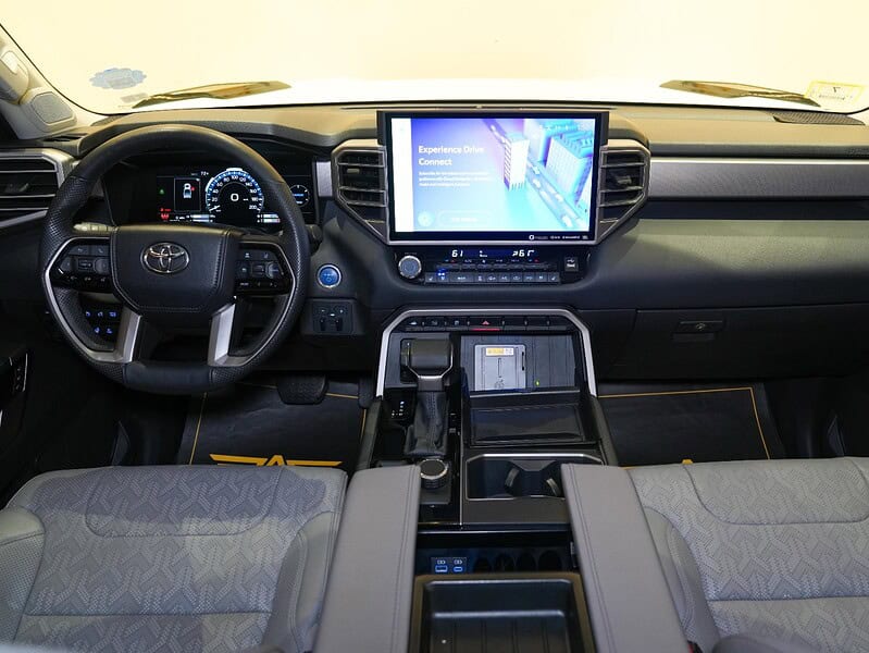 2024 Toyota Tundra HYBRID LIMITED i-FORCE MAX twin-turbo V6 Engine White Grey