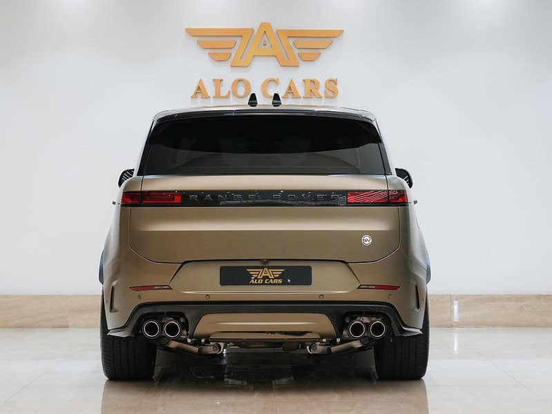 2024 Land Rover Range Rover Sport SV Edition One 4.4L Twin-Turbo V8 Gold White