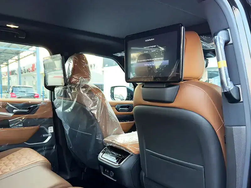 2025 NISSAN PATROL PLATINUM 3.5 TWIN TURBO V6 Engine Black Beige SUV