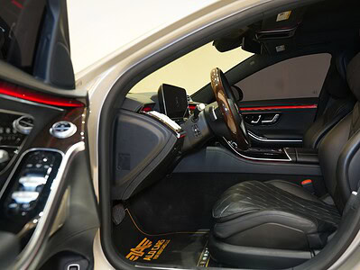 2021 Mercedes-Benz S 580 4Maticc 4.0-liter V8 Engine Grey Black AWD