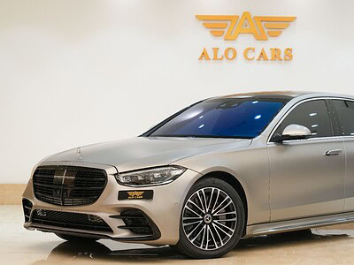 2021 Mercedes-Benz S 580 4Maticc 4.0-liter V8 Engine Grey Black AWD