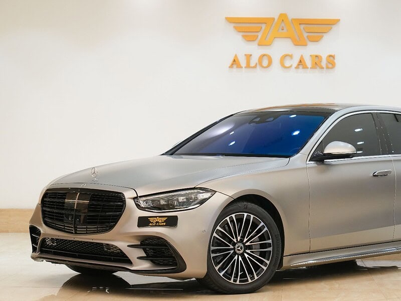2021 Mercedes-Benz S 580 4Maticc 4.0-liter V8 Engine Grey Black AWD