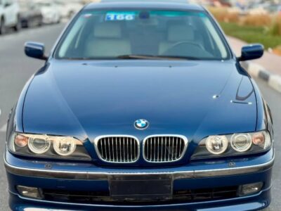 2000 BMW 528i 2.8 litres Inline 6 Cylinder Engine Blue Silver Sedan RWD