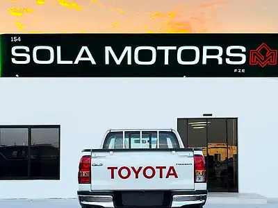 2025 Toyota Hilux Single Cab 4 Cylinder Engine White Maroon Truck Manual