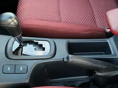 2025 Toyota Hilux Double Cab 2.7 litres 4 Cylinders Engine Petrol White Red