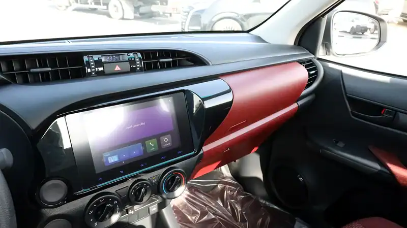 2025 Toyota Hilux SR RWD 2.7 L 4 Cylinders Engine White Red Pick Up Truck