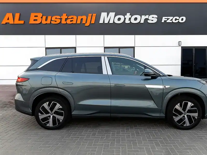 2025 BYD Tang DM-i Hybrid 4 Cylinders Green Orange SUV RWD