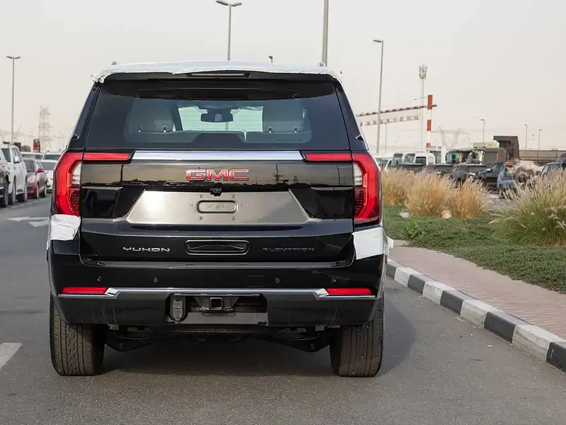 2025 GMC Yukon Elevation 5.3 litre V8 Engine GCC Spec Black Grey SUV