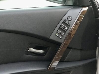 2005 BMW 530i 3.0 litres Inline 6-cylinder Engine Silver Black Sedan