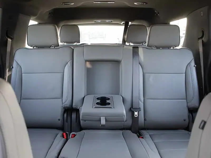 2025 GMC Yukon Elevation 5.3 litre V8 Engine GCC Spec Black Grey SUV