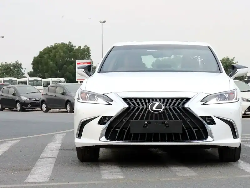 2025 Lexus ES-Series 2.5L SEDAN Other Hybrid 4 Cylinder Engine White Tan