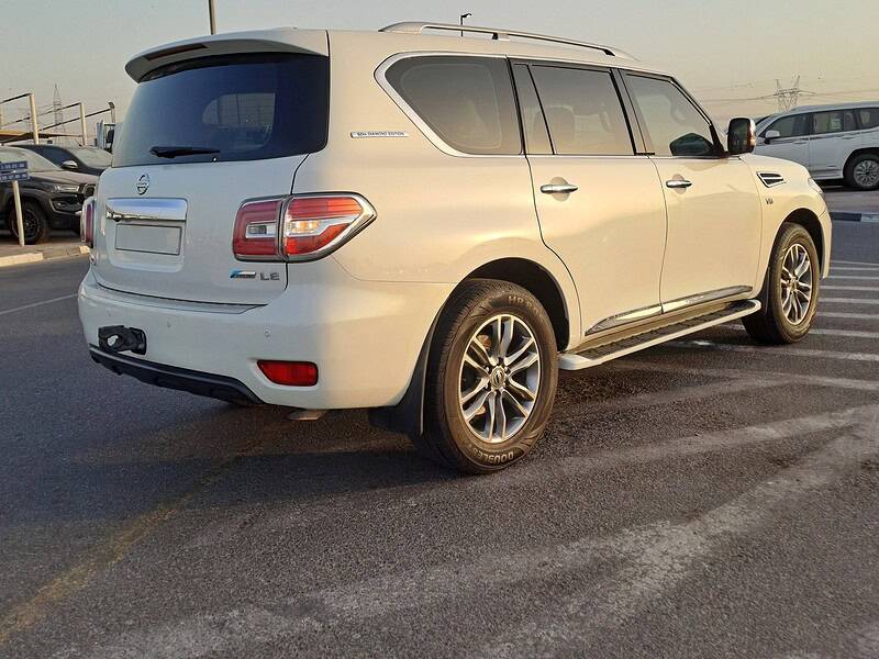 2012 Nissan Patrol LE 5.6 litres V8 Engine Petrol White Beige SUV