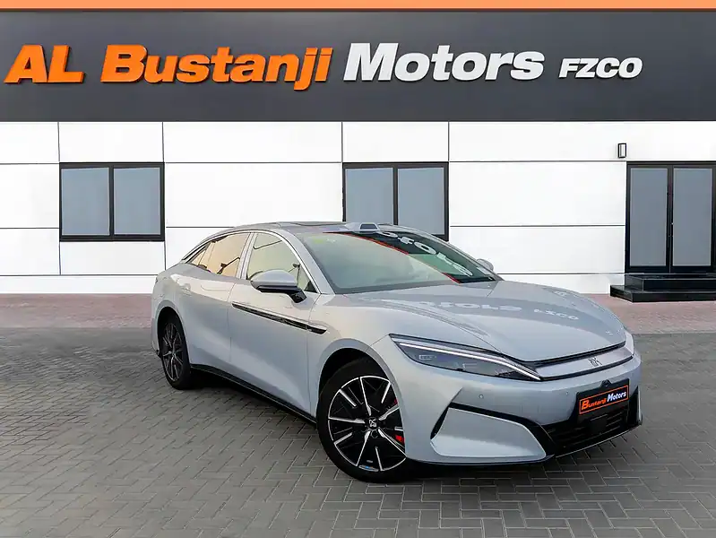 2025 BYD HAN Flagship Edition Electric 650+ KM Silver White Sedan