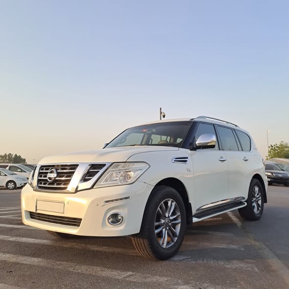 2012 Nissan Patrol LE 5.6 litres V8 Engine Petrol White Beige SUV