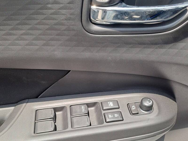 2026 Suzuki Swift 1.2L Hybrid 3 Cylinder Engine Silver Black Hatchback