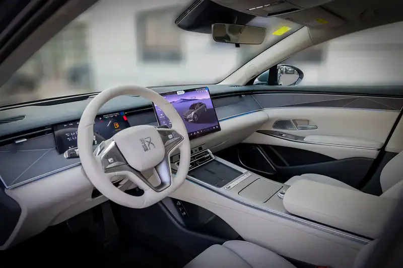 2025 BYD HAN Other Hybrid 4 Cylinders Engine Green White Sedan