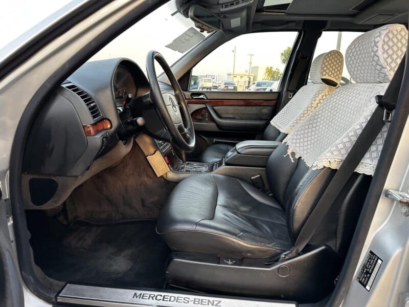 1997 Mercedes-Benz S500 5.0 litres V8 Engine Silver Black Sedan