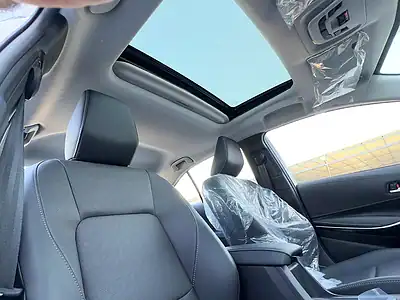 2025 Toyota Corolla SE 1.8L Elite Edition Hybrid 4 Cylinders White Black Sedan