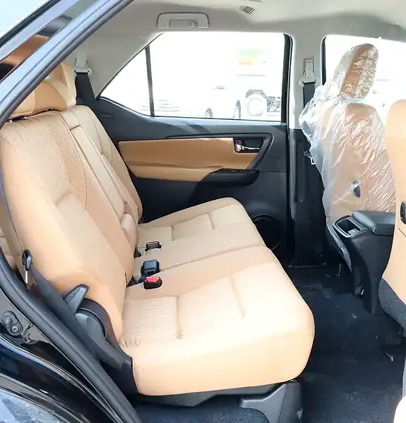 2025 Toyota Fortuner SR5 2.7L 4 Cylinders Engine Petrol Black Beige GCC Specs