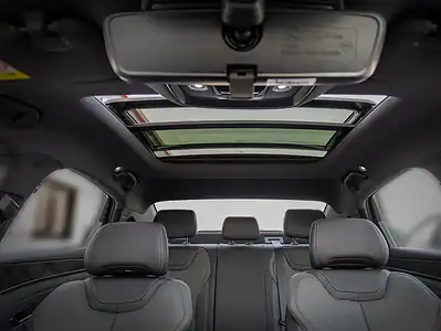 2025 BYD Qin L DM-i Hybrid 4 Cylinders Green Black Sedan FWD