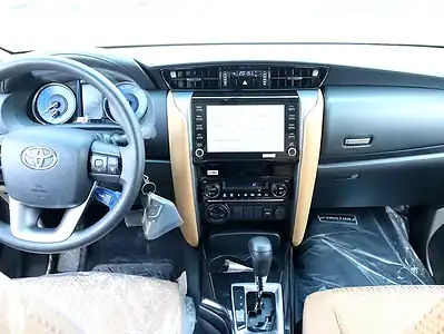 2025 Toyota Fortuner SR5 2.7L 4 Cylinders Engine Petrol Black Beige GCC Specs