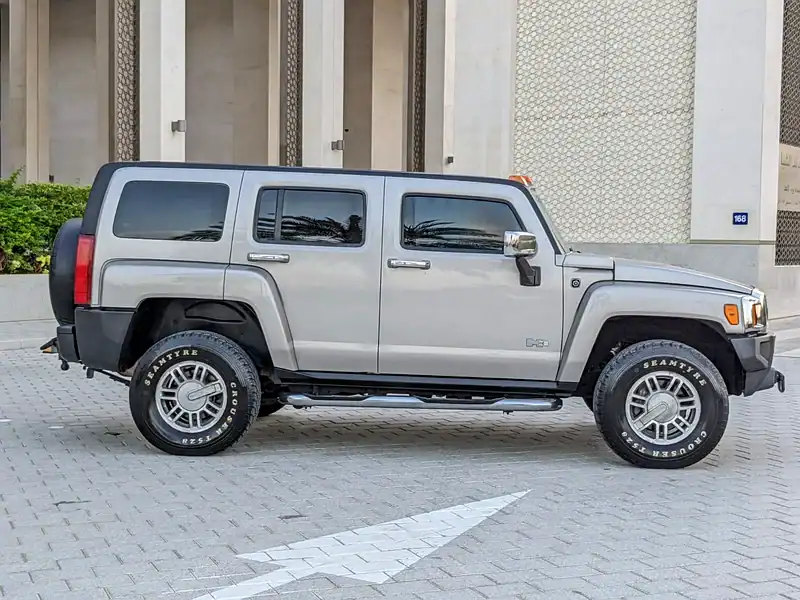 2006 Hummer H3 Other 5 Cylinders Engine Silver Black SUV GCC Specs