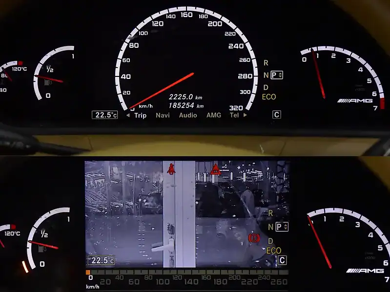 2011 Mercedes-Benz CL-Class CL 63 AMG 8 Cylinders Engine White Beige Coupe