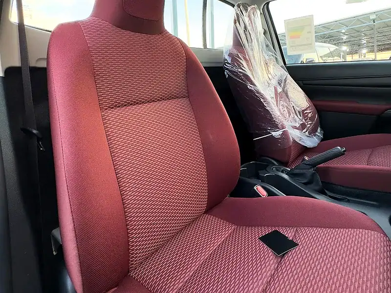 2025 Toyota Hilux Single Cab 4 Cylinder Engine White Maroon Truck Manual