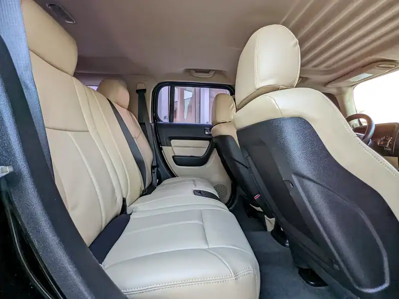 2008 Hummer H3 Other 5 Cylinder Engine Petrol Black Beige SUV GCC Specs